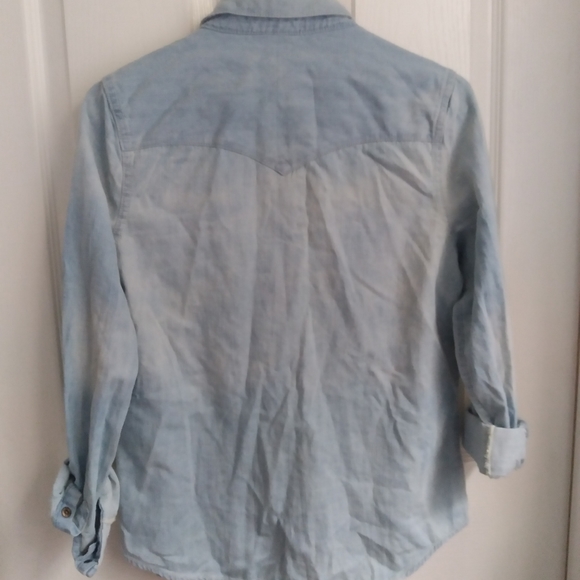 Forever 21 I love h81 denim woven shirt, medium button down, western shirt, new - Picture 9 of 9